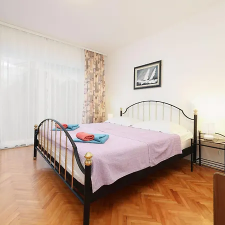 Pintar-2 By Interhome Jadranovo