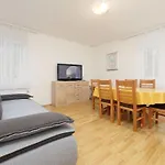 Apartament Pintar-2 By Interhome *