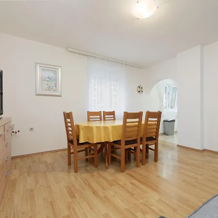 Pintar-2 By Interhome Appartement *