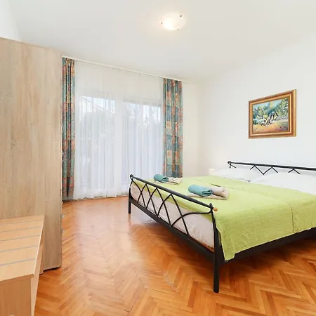 Pintar-2 By Interhome Jadranovo